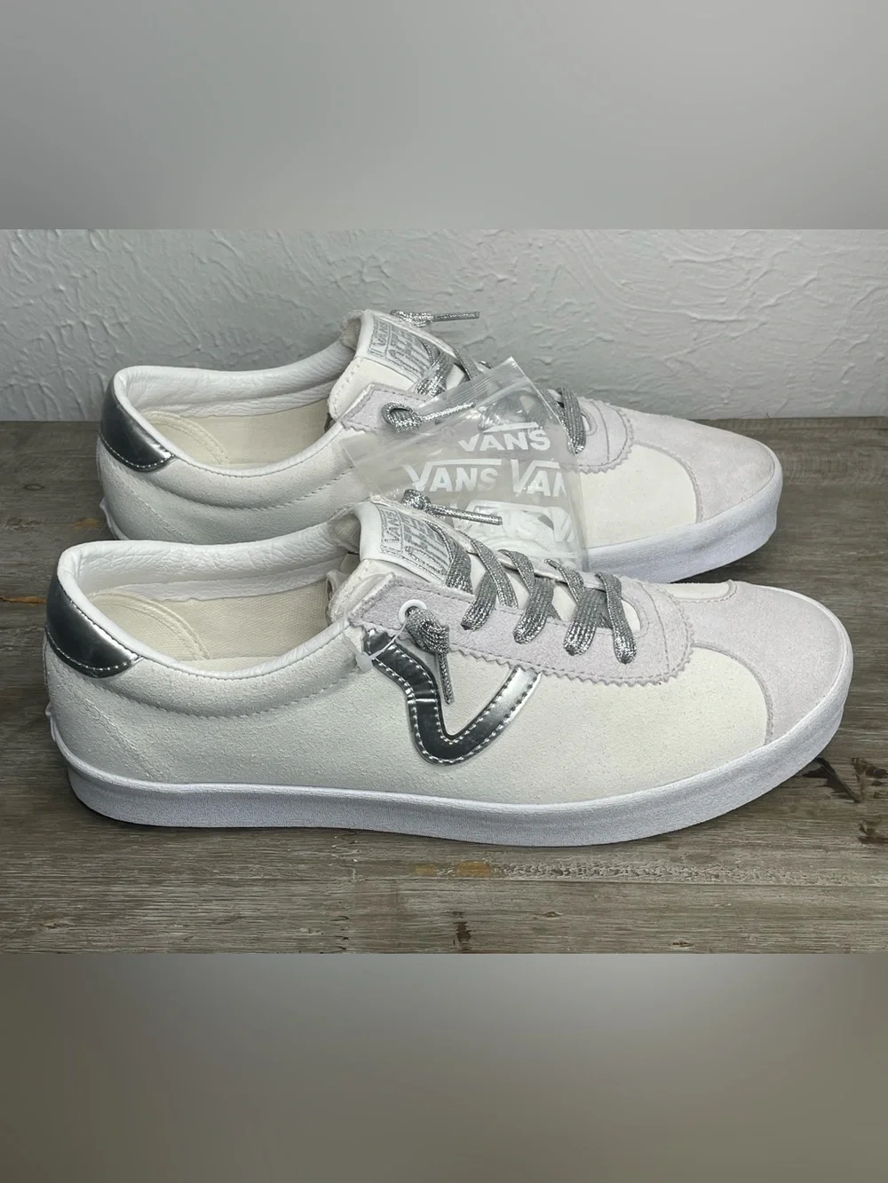 New Vans Sport Low High Shine Suede Sneaker Off-White Silver Metallic 11 W 9.5 M